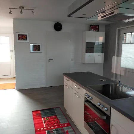 Apartment Mit Offenen Wintergarten *