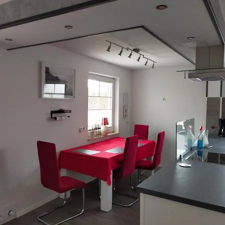 Exklusive Mit Terrasse & Beheiztem Wintergarten * Papenburg