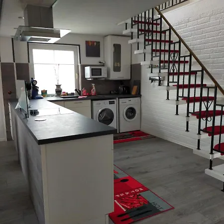 Mit Offenen Wintergarten Apartment *