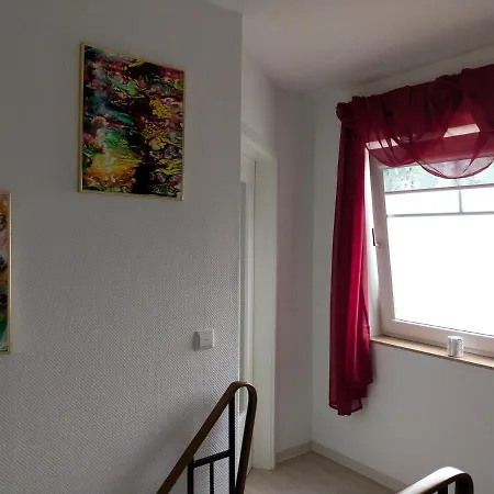 Mit Offenen Wintergarten Apartment