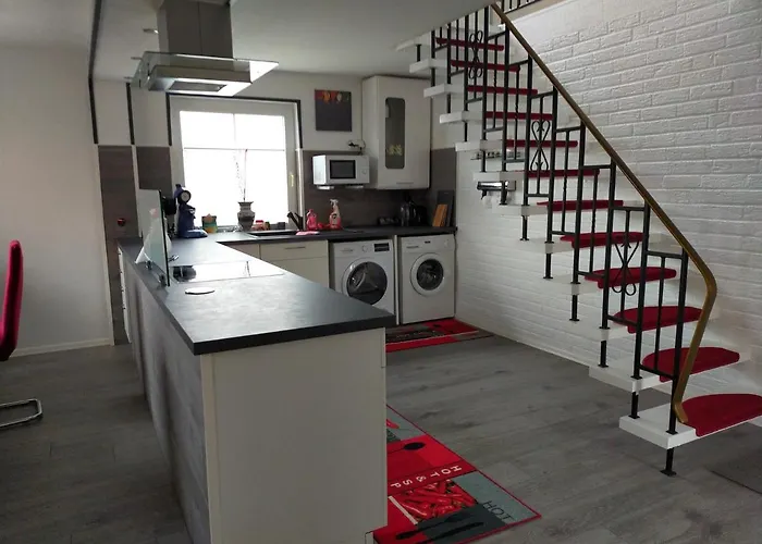 Exklusive FeWo Papenburg mit Terrasse&beheiztem Wintergarten Apartman *